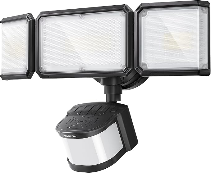 LEPOWER-TEC Zero Blind Spots Outdoor Security Light by LEPOWER-TEC