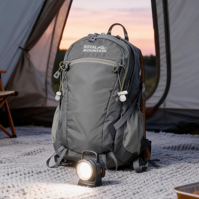 Small Hiking Backpack With Rain-cover, 20L Travel Backpacks - Image 7